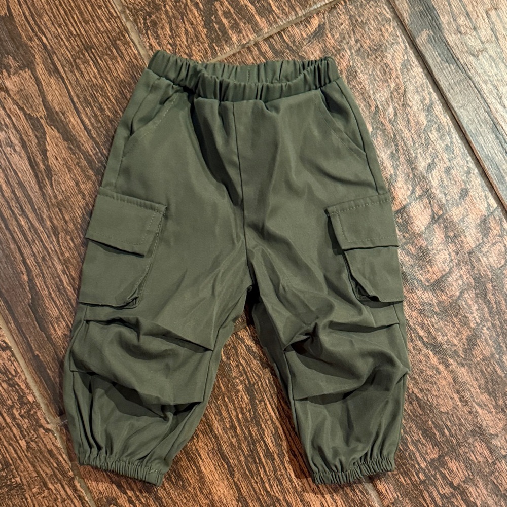 SHEIN Kids Dark Green Cargo Pants